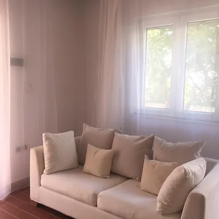 Anestis Apartment Апартаменты *